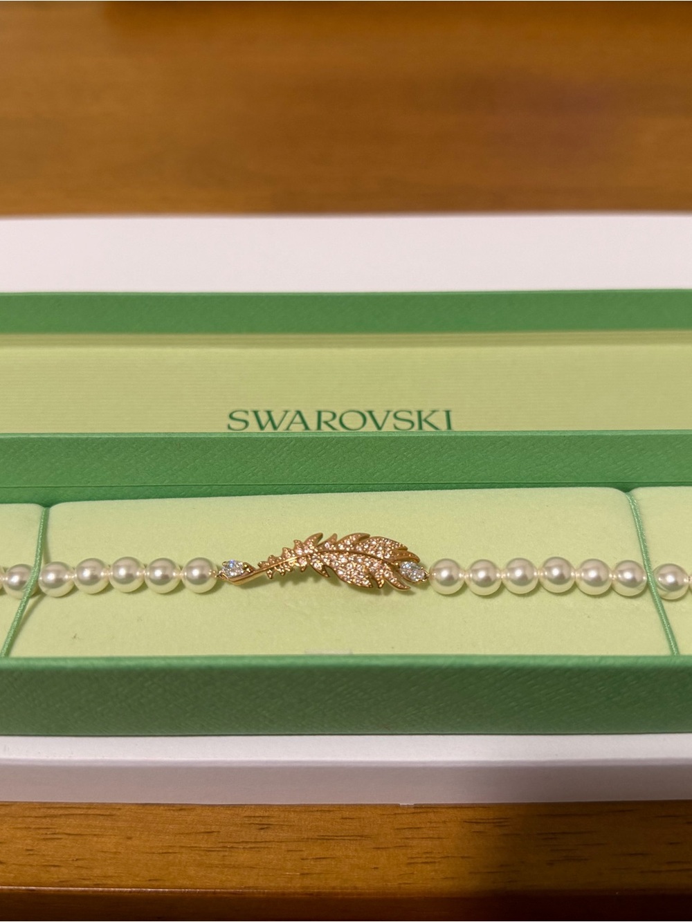 Swarovski Pearl Bracelet with Gold Crystal Leaf Clasp